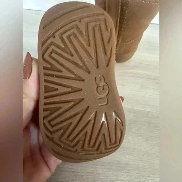 UGG Keelan Boots Baby Infant Toddler Kids Size 2/3 USA‎ Chestnut - Picture 6 of 8